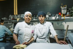Únete al Equipo: 03 Restaurantes Solicitan Personal - Postula Ya